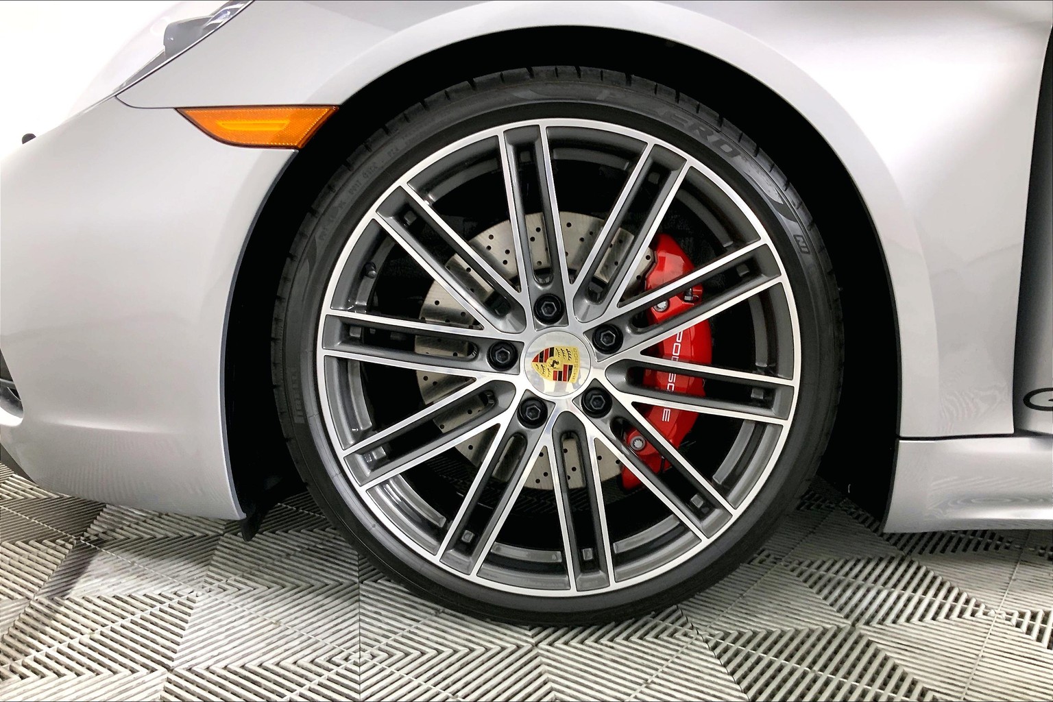 1　2025-F02　N-SUN4.0 New 2025 Porsche 718 Boxster GTS 2D Convertible in White
